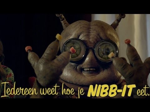Alien eet Nibbits - TV Commercial NIBB-IT