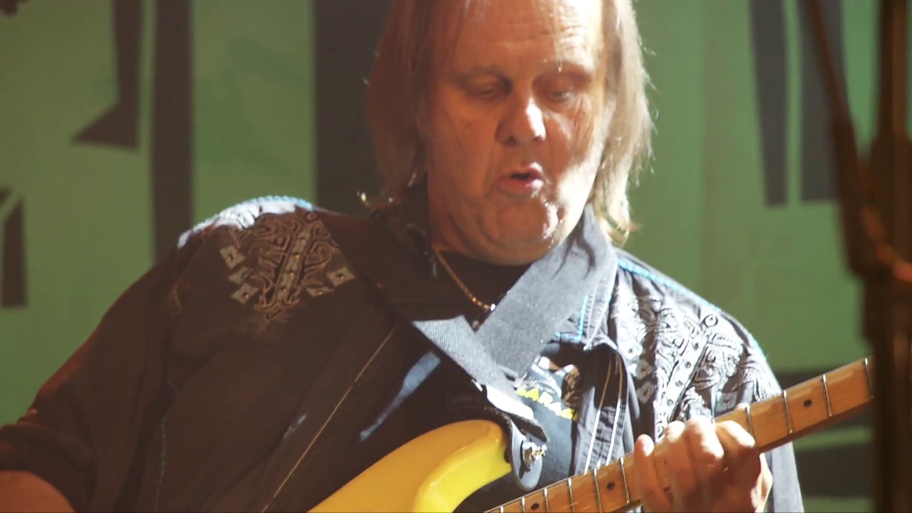 WalterTrout with Supersonic Blues Machine - YouTube