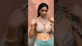 Actress Mrunal Thakur hot cleavage video ❤️  #