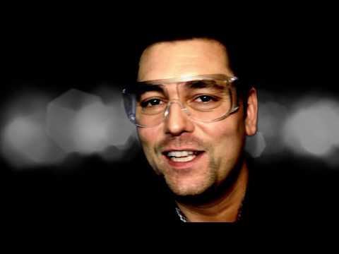 Erci E. - Deutschland Sensin (Deutschland Sensin-2013)  (Official Video)