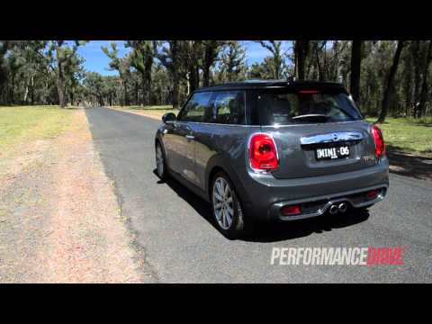 2014 MINI Cooper S 0-100km/h & engine sound