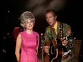 Dolly Parton & Porter Wagoner  -  Holding on to Nothin