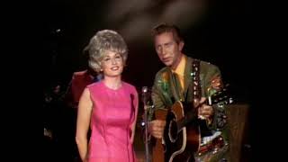 Dolly Parton &amp; Porter Wagoner  -  Holding on to Nothin