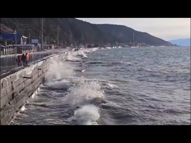 В посёлке Листвянка сложная дорожная обстановка