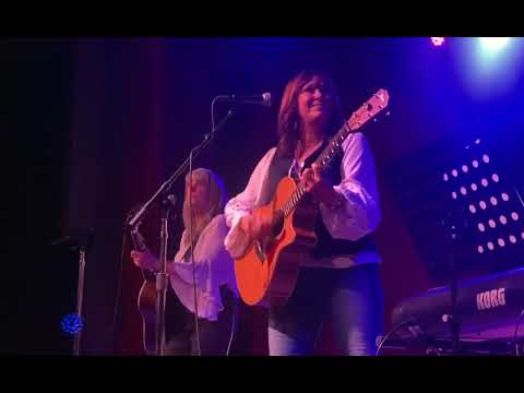 Suzy Bogguss and Kathy Mattea - Outbound Plane (Nanci Griffith), live in Nashville, 9 Sept 2025