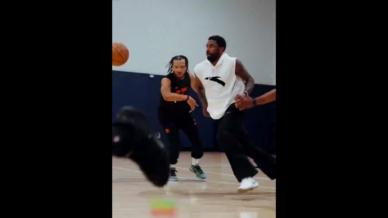 Kyrie still got the bags.🎒🎒🎒#basketball #tiktokcampaign #NBA #kyrieirving #jalenbrunson