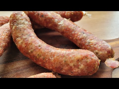 Swojska kiełbasa z piekarnika bez wędzenia