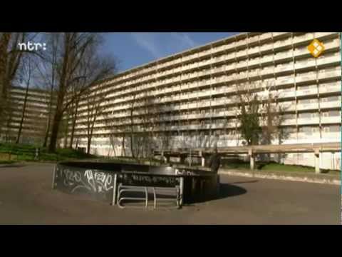 Kiddo Cee in Vals Plat (NTR)