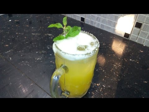 pineapple fizz drink/cocktail