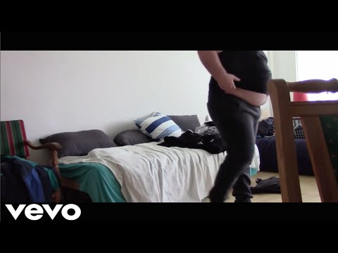 MongoTV - Træk bukserne ned (Official Music Video)