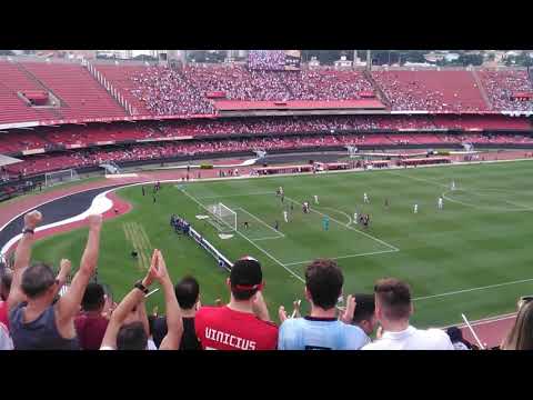 GOL DE DAGOBERTO NA LEGENDS CUP VISTO DA ARQUIBANCADA