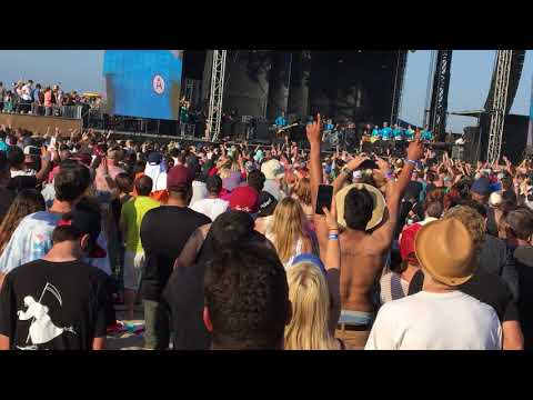 Super Rad - The Aquabats (feat. Travis Barker aka Baron Von Tito) @ Back to the Beach Fest