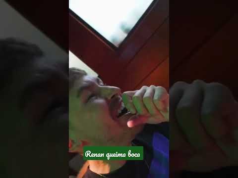 Renan queima boca com chocolate quente kk