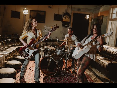 Woodlore - Fancy American Cars