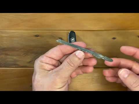 Como add serra ao canivete Victorinox em 30 seg / How to Add a Saw to a Swiss Army Knife in 30 Sec.