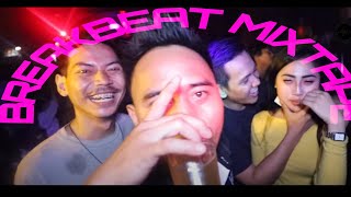 Download lagu DJ Breakbeat Mixtape Melukis Senja x Sedang Melayang x Penantian mp3