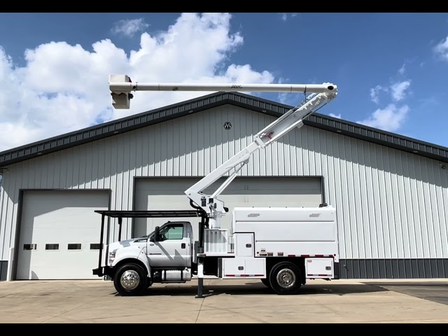 2017 Under Cdl Ford F750 Sd Altec Lr756 61' Sm Chipper Dump Bucket Truck - Image 13 2017 Under Cdl Ford F750 Sd Altec Lr756 61' Sm Chipper Dump Bucket Truck - Image 13
