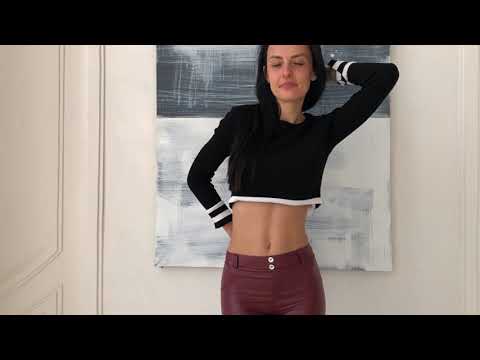 Push up leather leggings