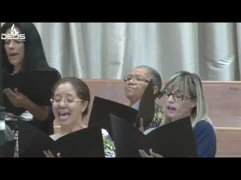 Coral Excelsior da ADTAG, em:" Peregrino solitário." Maestro Mariano Messias.