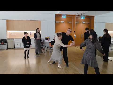 Yoppy's 4 Waltzes sequence dance Seque