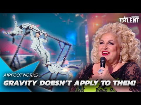 מופע ריקוד ואקרובטיקה באוויר של Air Foot Works