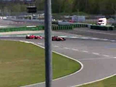 Ferrari F2002 überholt F91 (641)