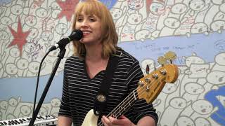 Wye Oak covers Kate Bush&#39;s &quot;Running Up That Hill&quot;