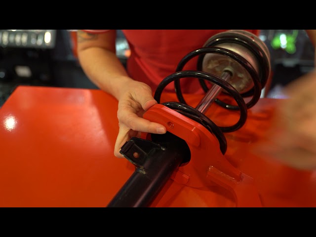 Video teaser for KS TOOLS 160.0195 McPherson Federbeinstütze für Getriebeheber, 4-tlg