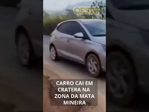 CARRO CAI EM CRATERA NA ZONA DA MATA MINEIRA