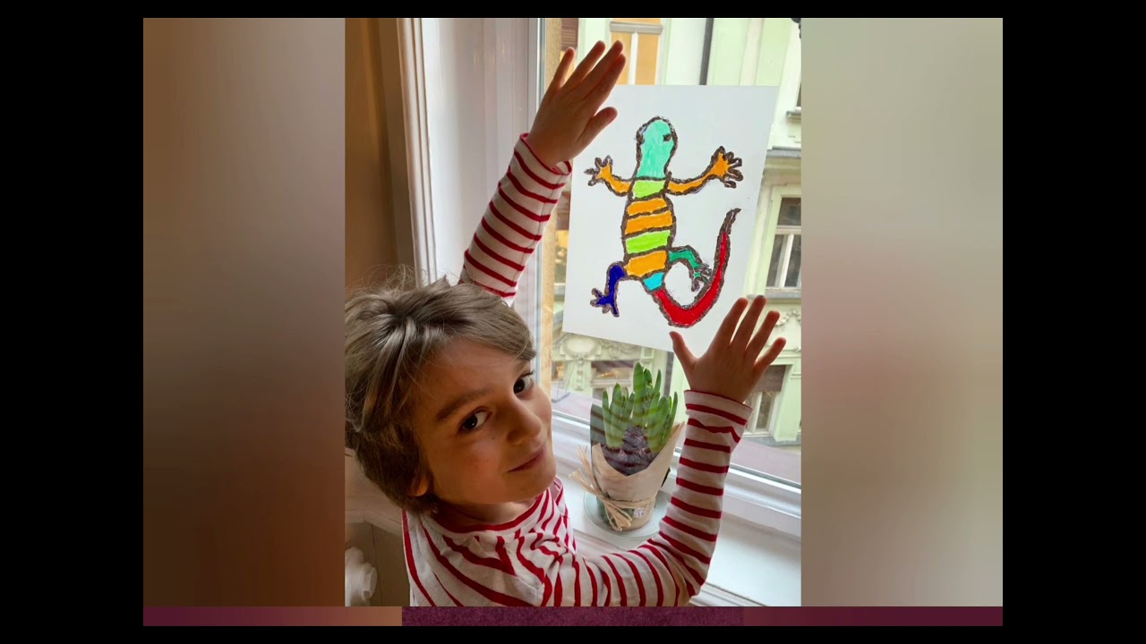 práce žiakov výtvarného odboru<br />
spieva speváčka Mária: Queen