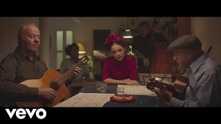 Musik-Video-Miniaturansicht zu Soledad y El Mar Songtext von Natalia Lafourcade