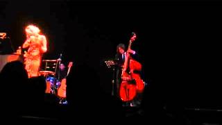 KAREN SOUZA, BETTY DAVIS EYES