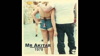 Mr Akitar - Somebody Knows