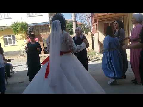 AKŞEHİR düğünleri Altuntaş mahallesinden Burak & Kamile Koç çiftinin düğünü MÜZİSYEN ÖZLEM ÖKTEN