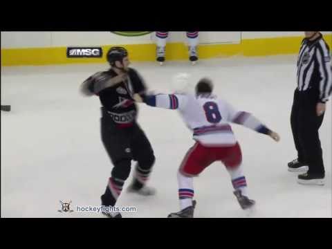 Brandon Prust vs Jay Harrison
