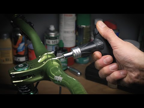 Adjustable Torque Wrench: PRO BIKE TOOL Adjustable Torque Wrench, In Focus
