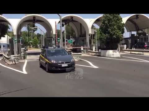 Top News - ‘Më jep 3500 euro, ndryshe do të…’!/ Kapet i riu shqiptar me mesazhet e çuditshme