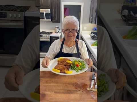 Pork Milanese #pork #porkchop #italy #cooking #cook #food #recipe #pastarecipe #yummy #yum #italian