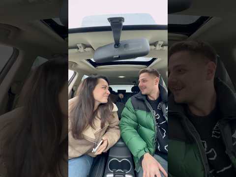 Как думаете кто должен сидеть на переднем сиденье , жена или мама ?