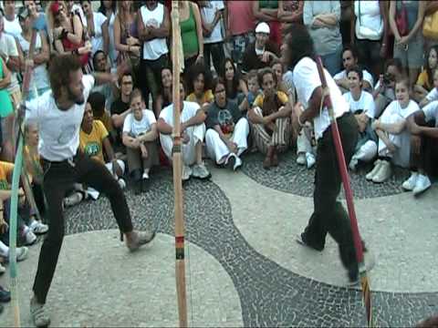 Capoeira Roda, Copacabana 2009 | Mestre Camaleão & Itapua. (2/3)