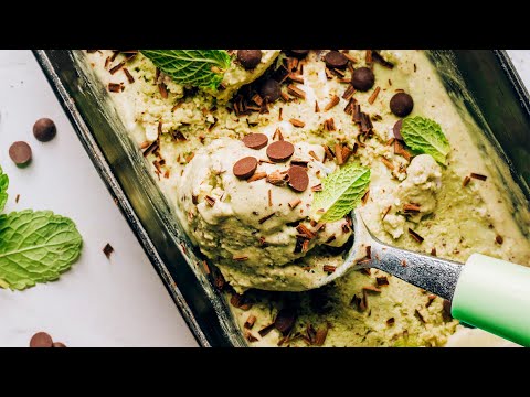 Vegan Mint Chocolate Chip Ice Cream (No-Churn!) | Minimalist Baker Recipes