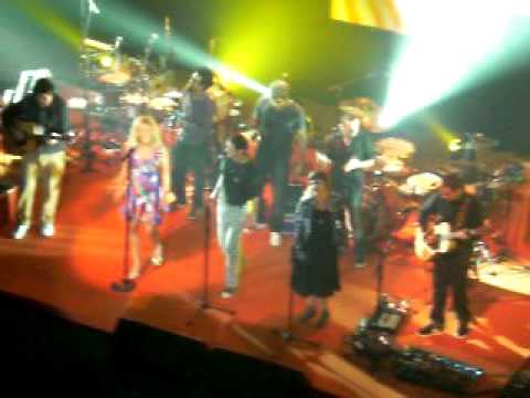 Paula Toller e The Darma Lóvers (Meu amor se mudou pra Lua)