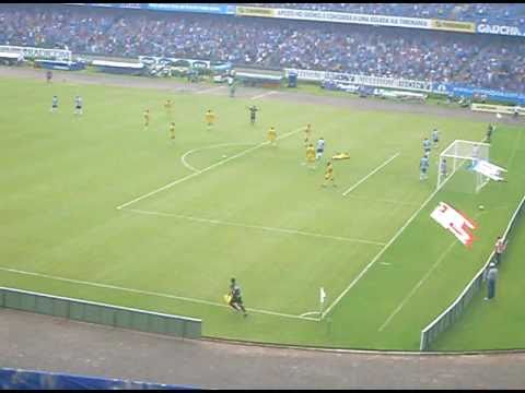 Grêmio 5 x 0 Ypiranga - gol do Douglas