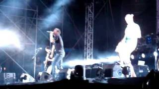 Como un perro ladrando en Torrevieja.