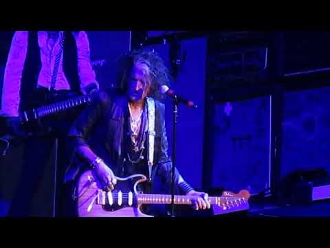 Hollywood Vampires "You Can't Put Your Arms Around a Memory" Live - Greek Theatre 2019