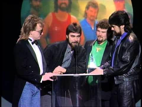 Alabama Wins Favorite Pop/Rock Duo or Group - AMA 1989