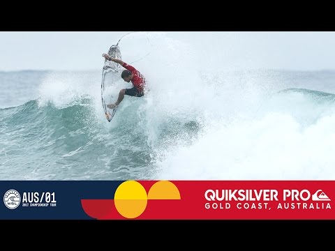 Andino's Patience Pays Off vs. Freestone - Quiksilver Pro Gold Coast Round One, Heat 3