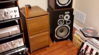 Video thumbnail for Quad 44 Pre-Amp & 405-2 Amp + Pioneer PL-510 Turntable & HPM-100 Speakers by navydiving