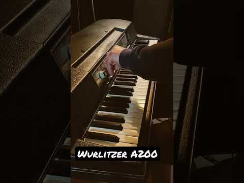 Wurlitzer 200A Piano used by #supertramp #wurlitzer200a  #franzkreimerkeys