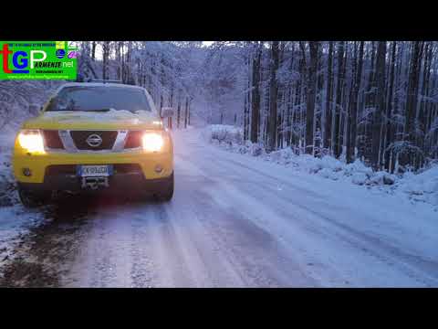 Famiglia rimane bloccata da strada ghiacciata presso Prato Spilla - Aiutati dai soccorsi